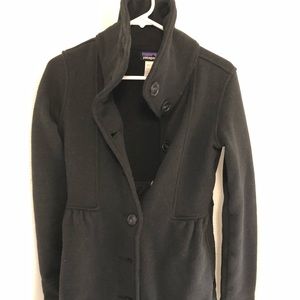 Patagonia women’s black sweater